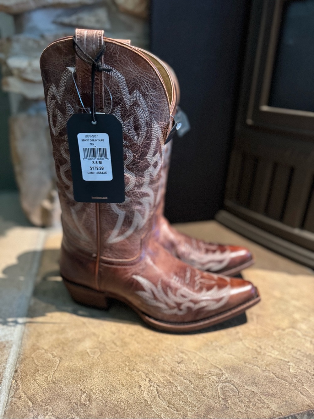 Shyanne Brown leather Cowboy Boots with White Stitching -  womens 8.5